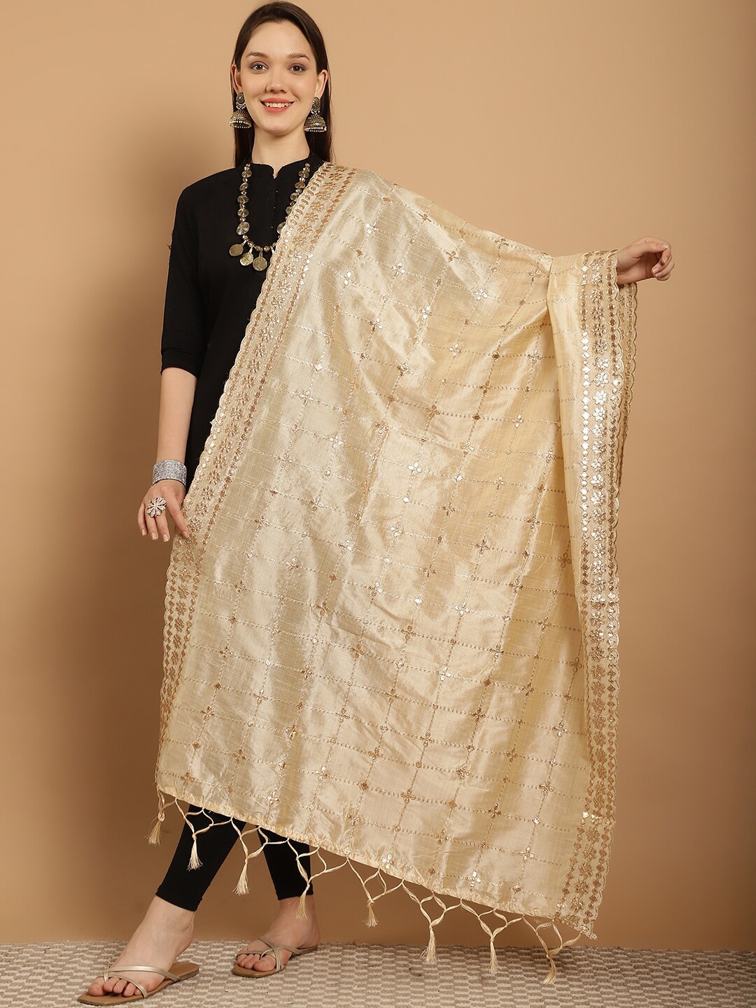 

SOUNDARYA Embroidered Dupatta with Gotta Patti, Cream