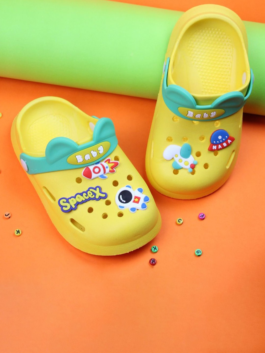 

BAESD Unisex Kids Clogs, Yellow