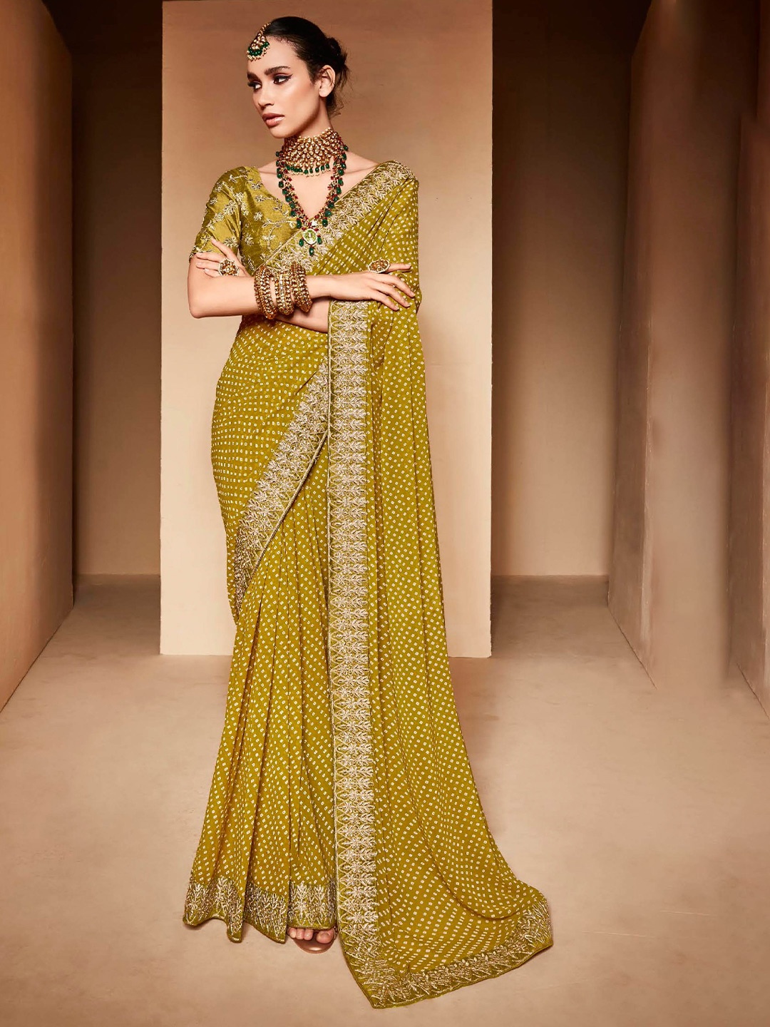 

Mitera Embroidered Bandhani Saree, Olive