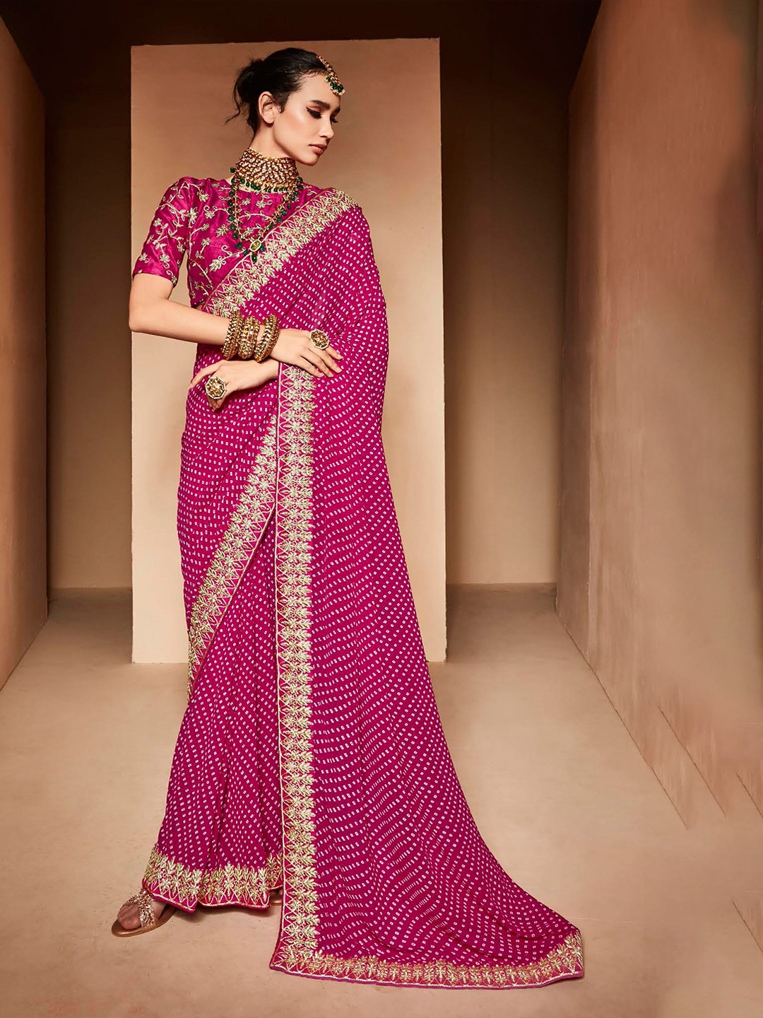 

Mitera Embroidered Bandhani Saree, Pink