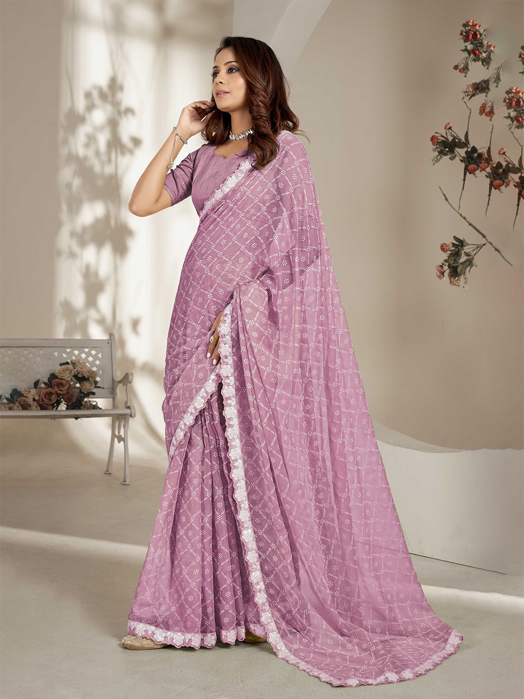 

Mitera Printed Embellished Sequinned Saree, Pink