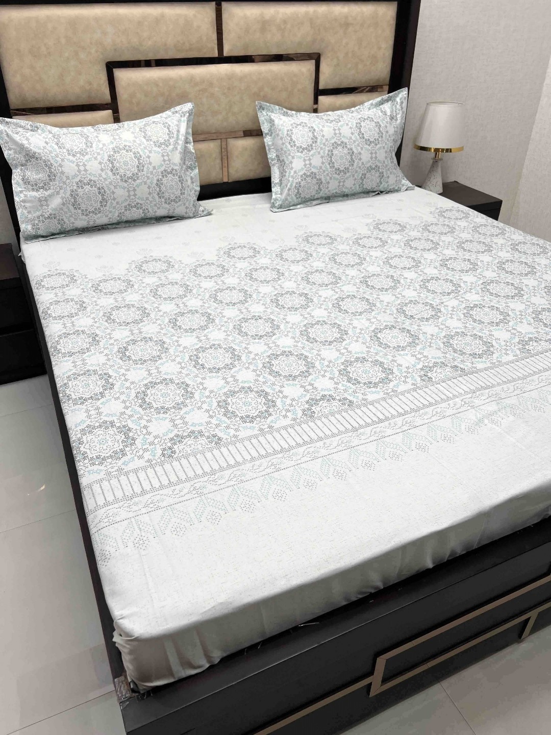 

Pure Decor White & Grey Ethnic Motifs 330 TC Queen Bedsheet with 2 Pillow Covers