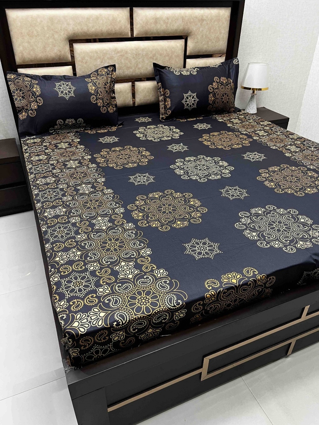 

Pure Decor Blue & Yellow Ethnic Motifs Queen Bedsheet with 2 Pillow Covers