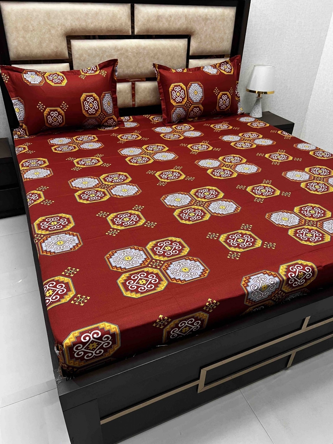 

Pure Decor Red Ethnic Motifs Queen Bedsheet with 2 Pillow Covers