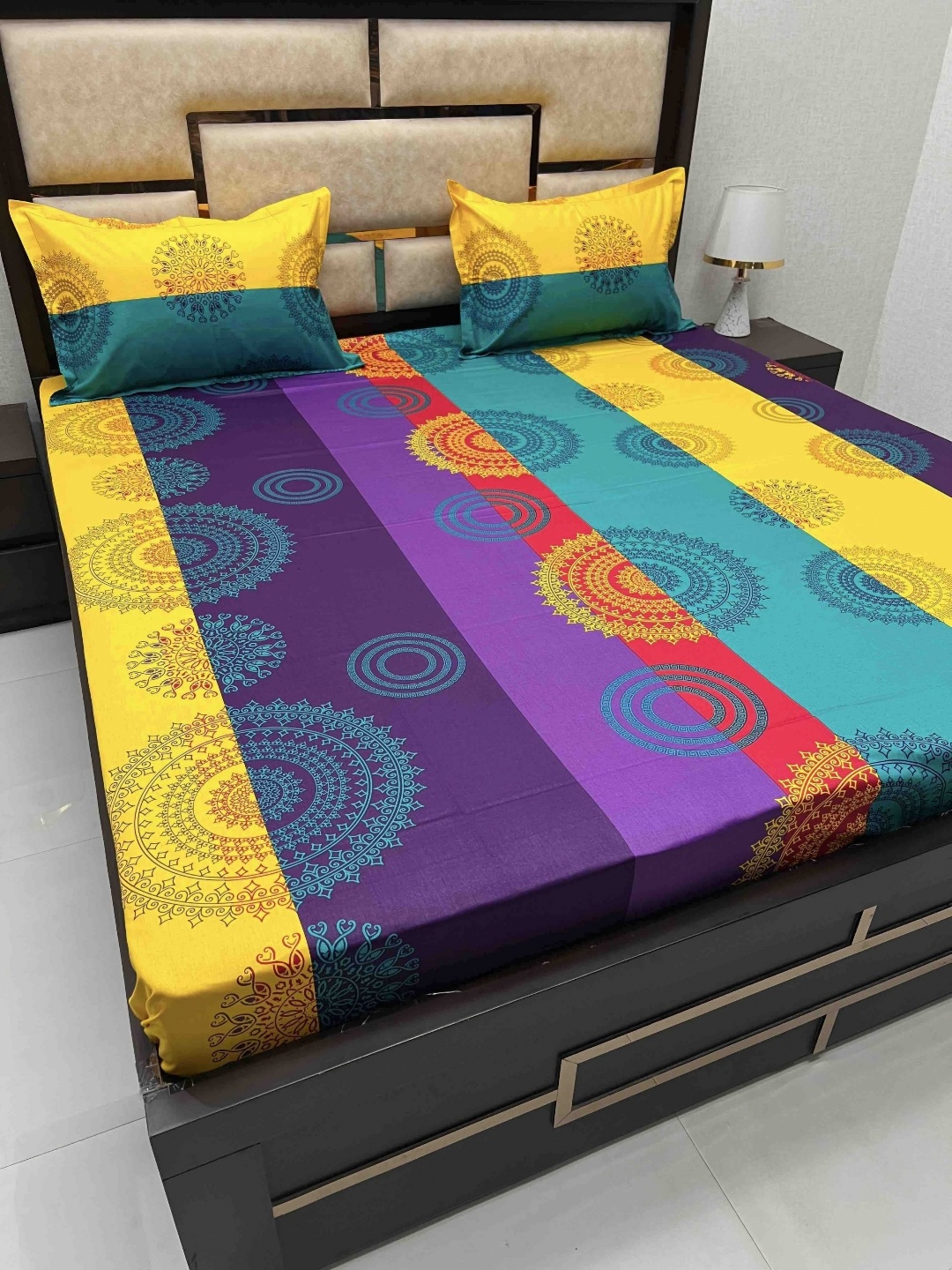 

Pure Decor Purple & Yellow Ethnic Motifs Queen Bedsheet with 2 Pillow Covers