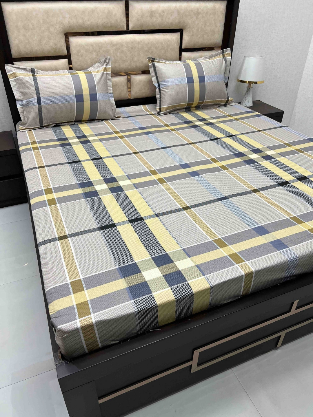 

Pure Decor Cotton Queen Size Double Bed Bedsheet With 2 Pillow Covers 2.28m X 2.54m, Grey