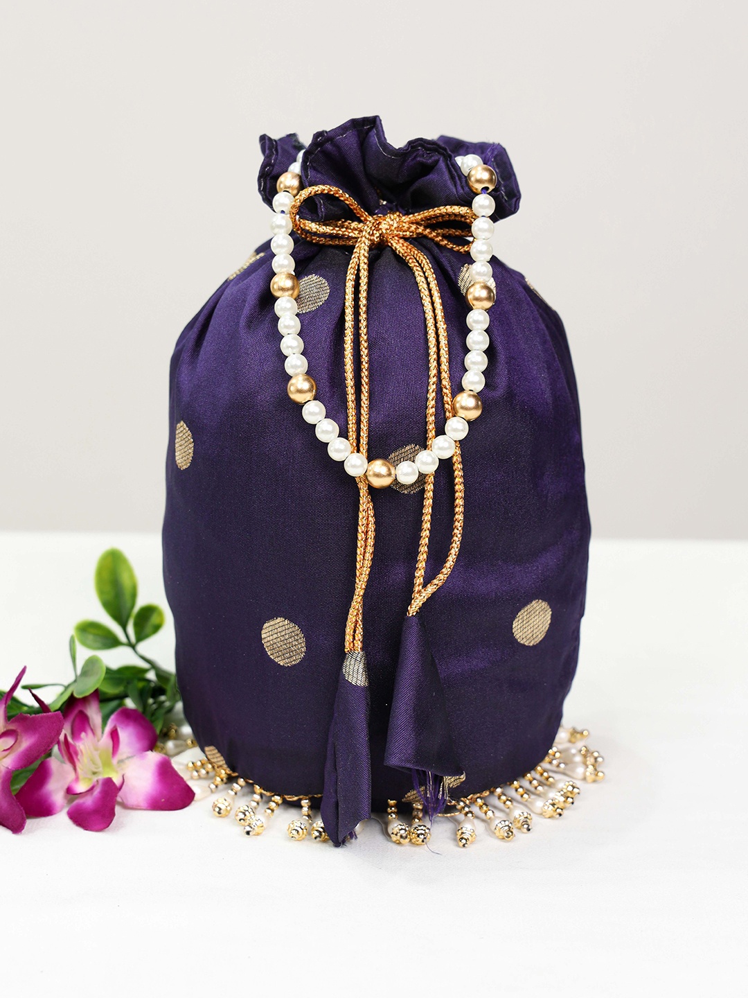 

LOOKNBOOK ART Embellished Potli Clutch, Navy blue
