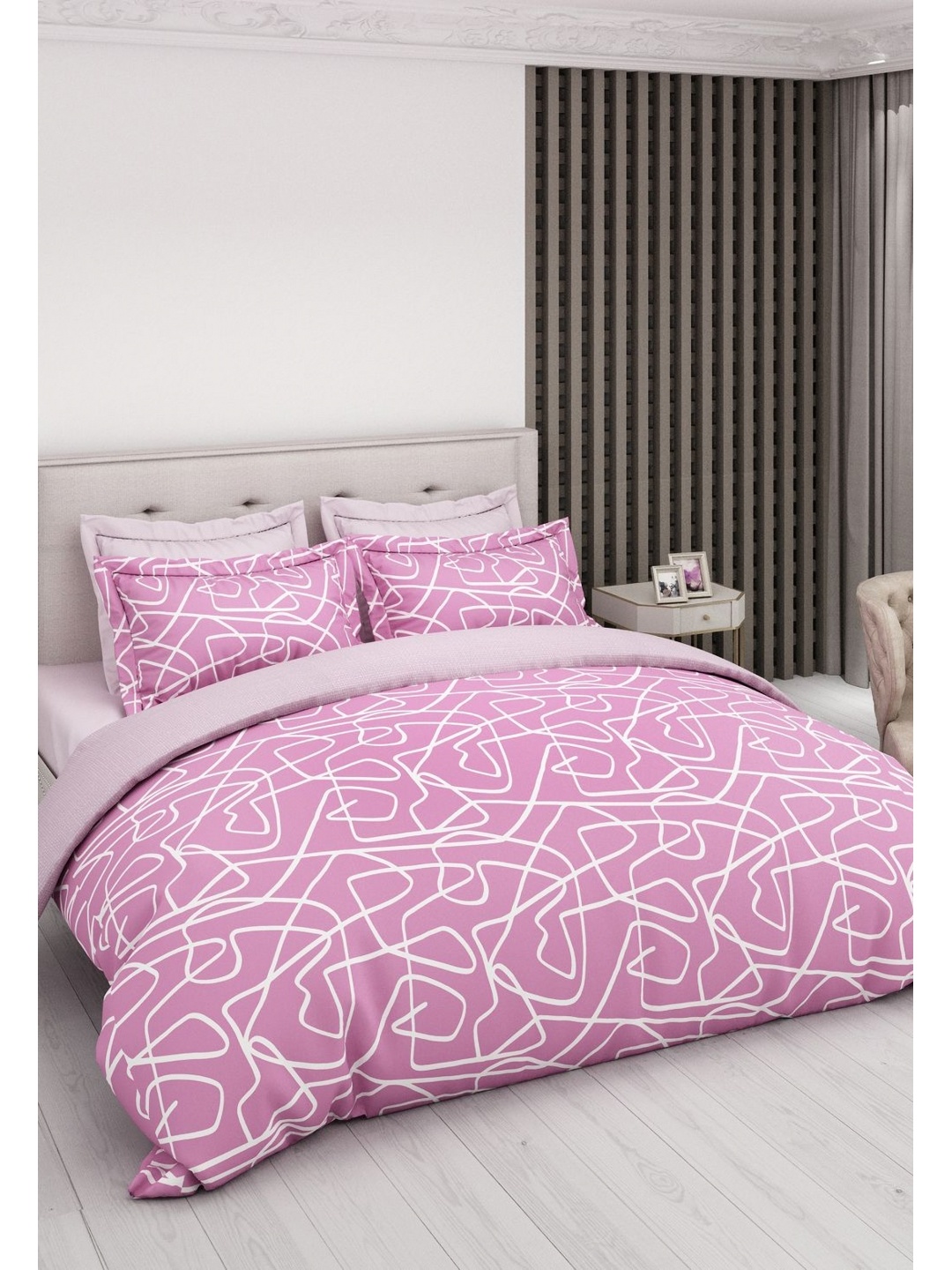 

LABHAM Pink & White 210 TC King Bedsheet with 2 Pillow Covers