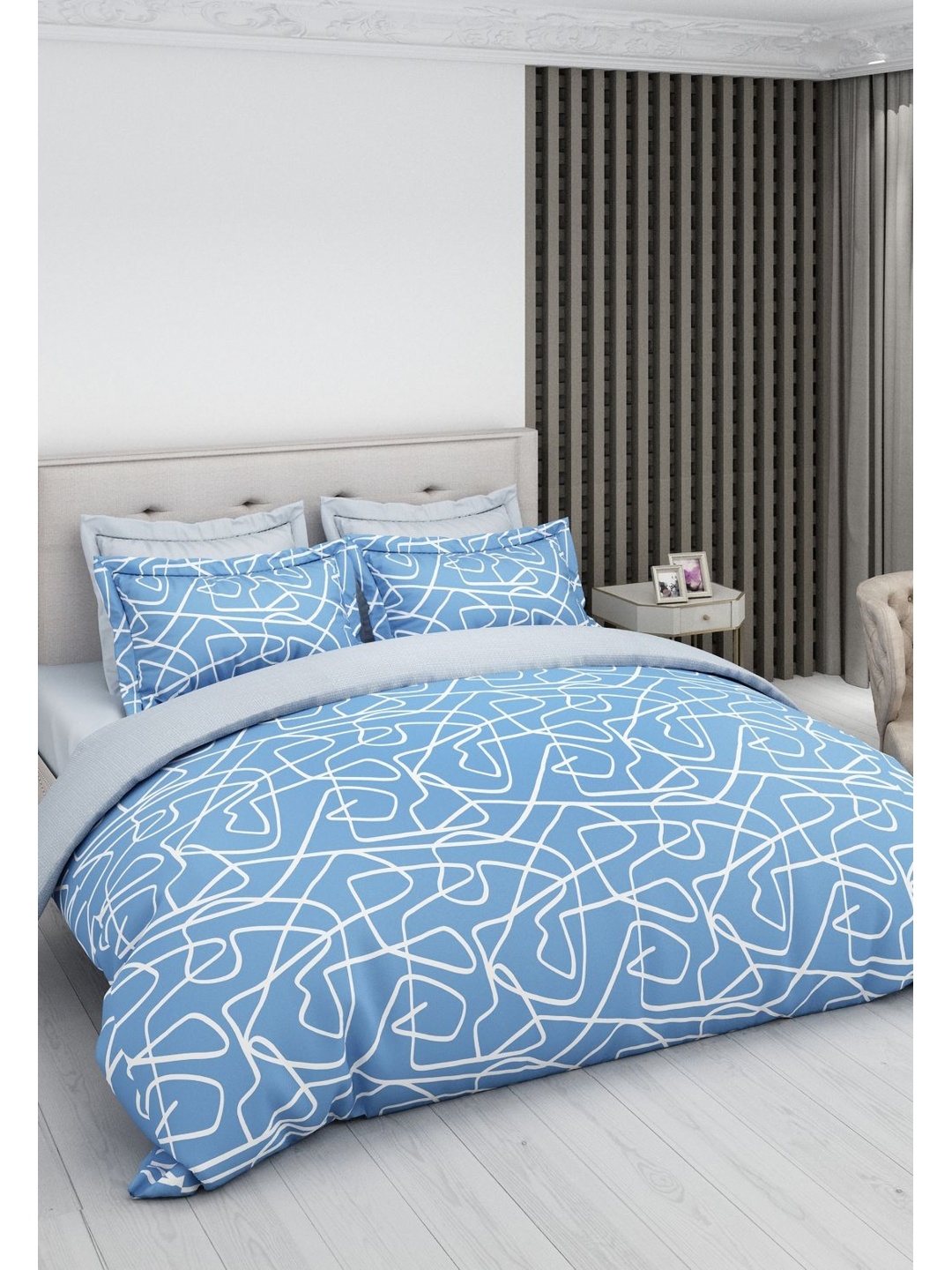 

LABHAM Blue & White 200 TC King Bedsheet with 2 Pillow Covers