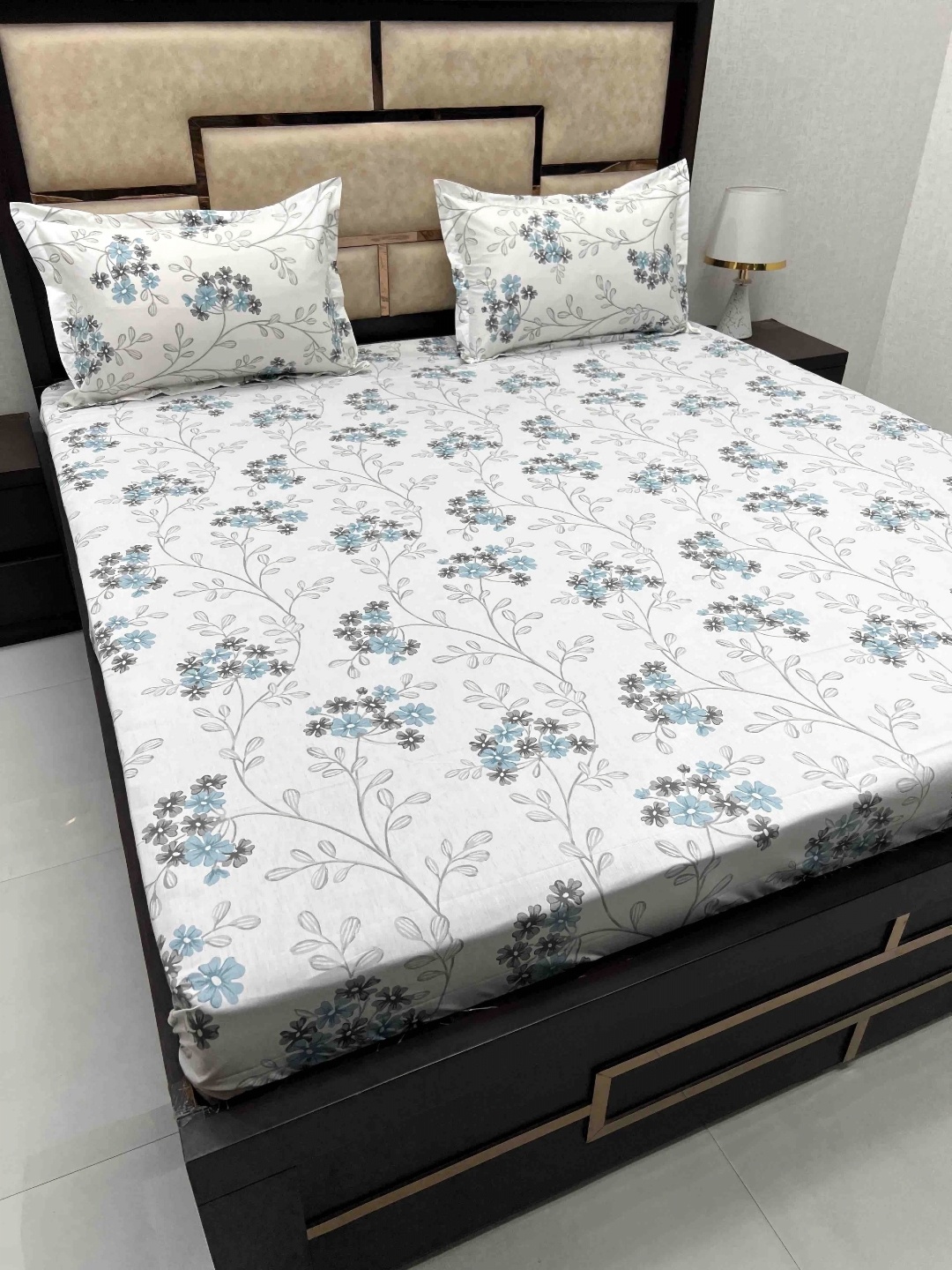 

Pure Decor White Floral 330 TC King Bedsheet with 2 Pillow Covers