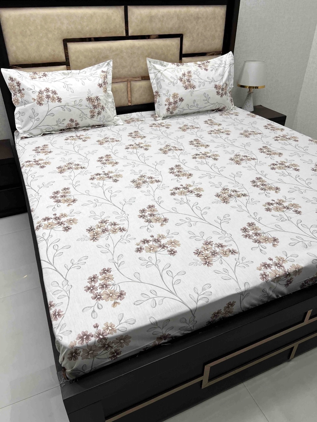 Pure Decor White & Grey Floral 330 TC King Bedsheet with 2 Pillow Covers