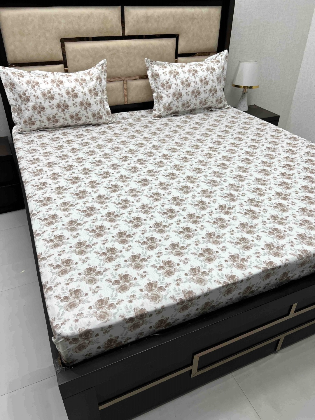 

Pure Decor White & Brown Floral 330 TC King Bedsheet with 2 Pillow Covers