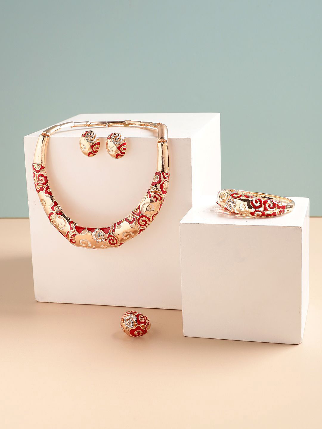

SOHI Gold-Plated Stone-Studded Jewellery Set