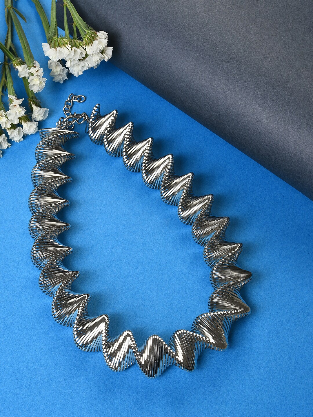 

SOHI Silver-Plated Choker Necklace