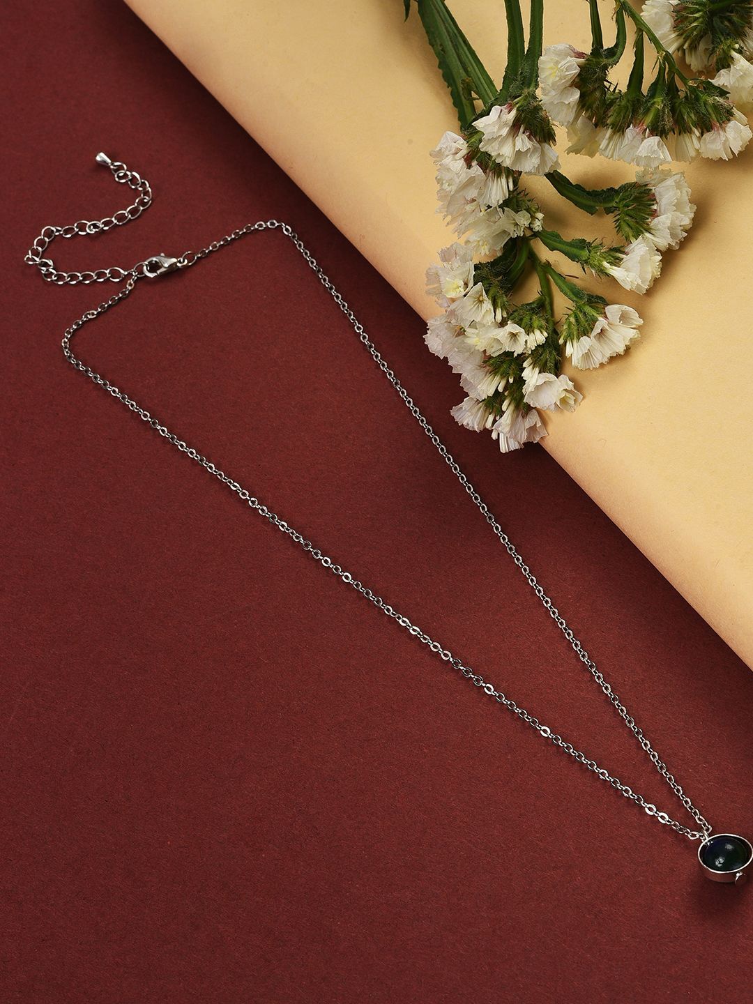 

SOHI Silver-Plated Necklace