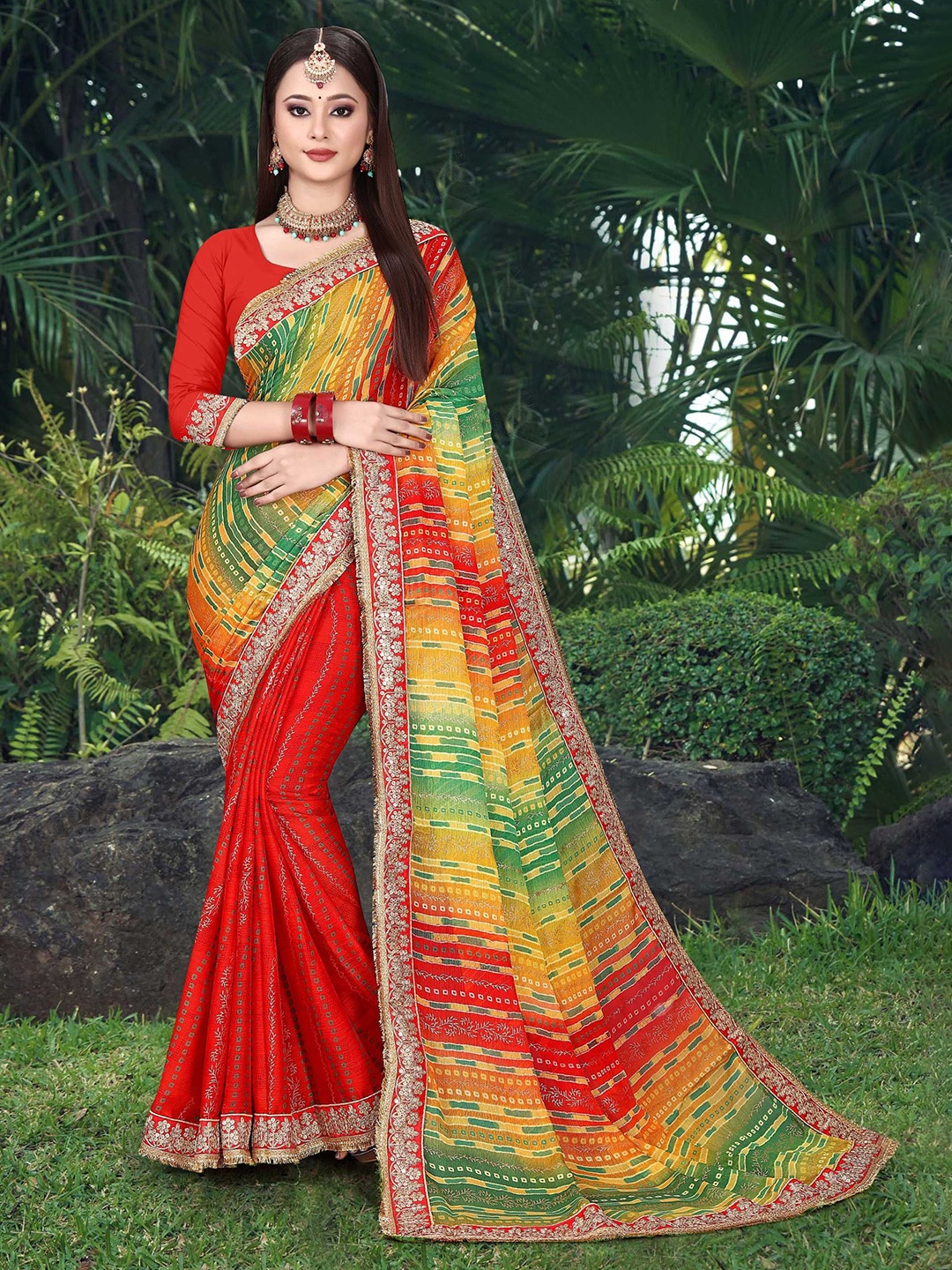 

Mitera Bandhani Embroidered Bandhani Saree, Red