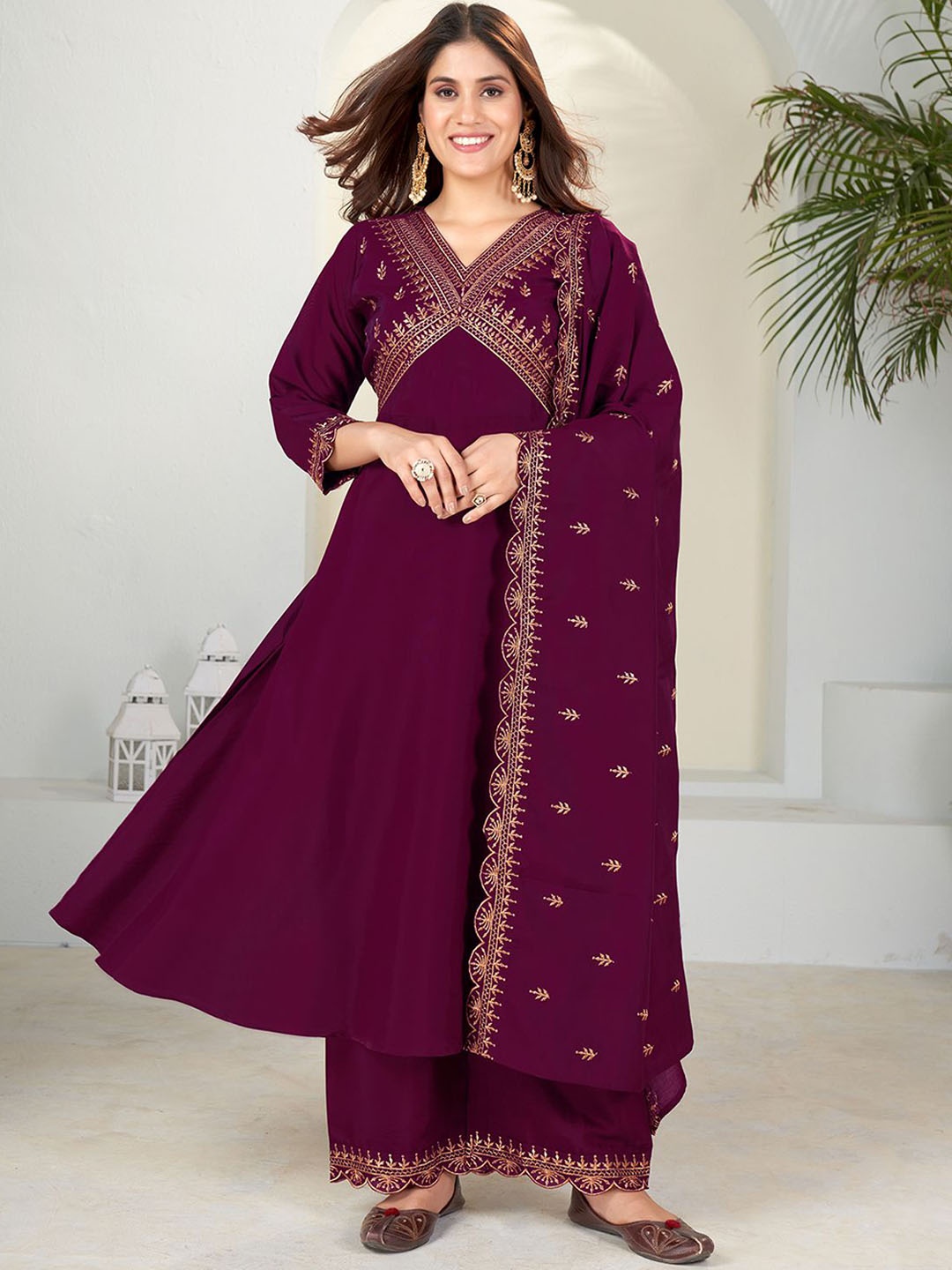 

KALINI Floral Yoke Design V-Neck Thread Work Anarkali Kurta with Palazzo & Dupatta, Purple