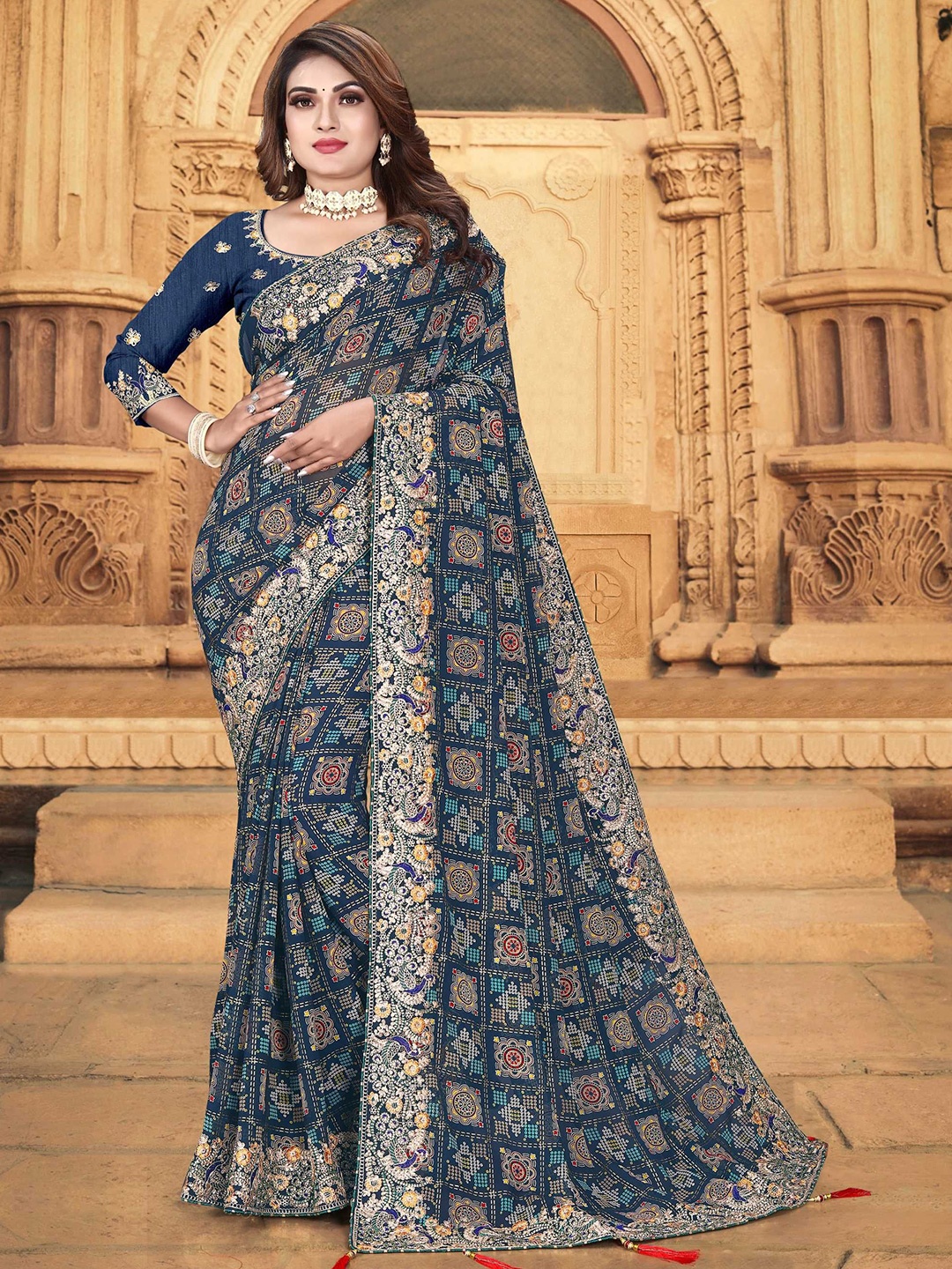 

Mitera Ethnic Motifs Embroidered Bandhani Saree, Teal