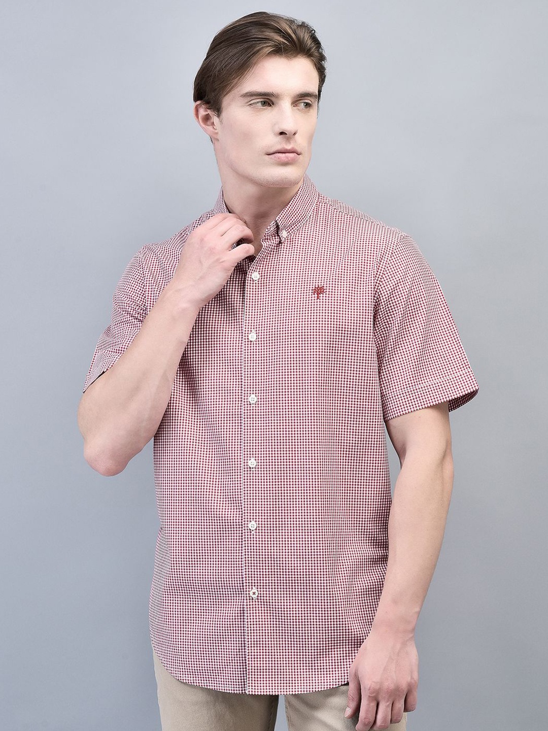 

Woodland Men Micro Checks Opaque Checked Casual Shirt, Maroon