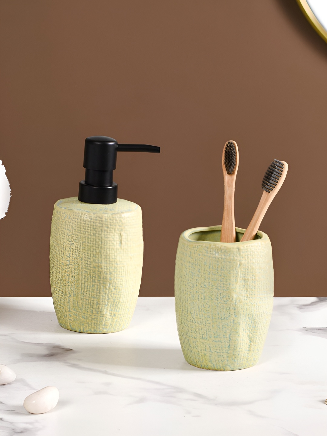 

Nestasia Green & Black2 Pieces Textured Ceramic Contemporary Matte Soap Dispenser