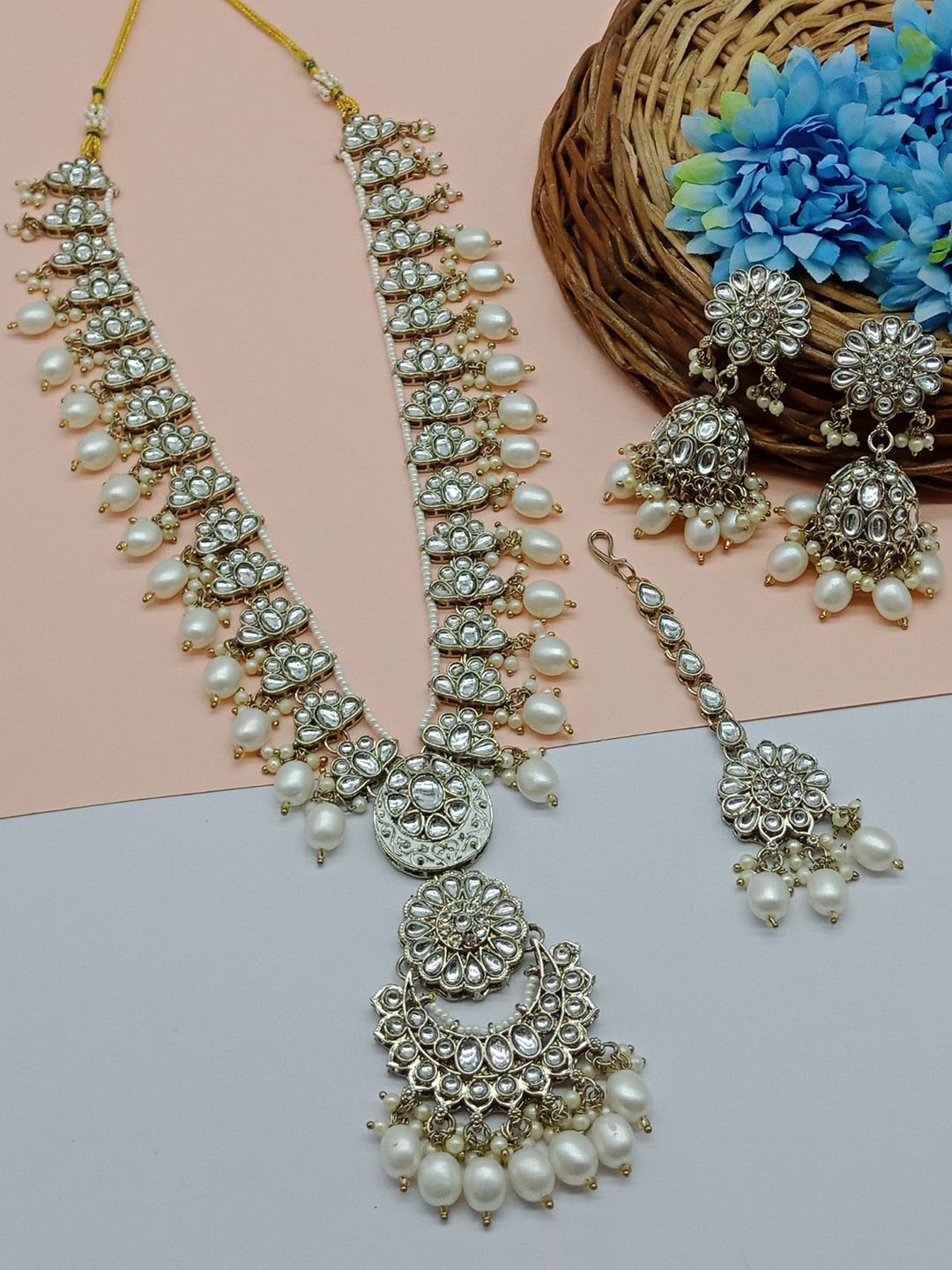 

AASHISH IMITATION American Diamond-Studded & Beaded Jewellery Set, Gold