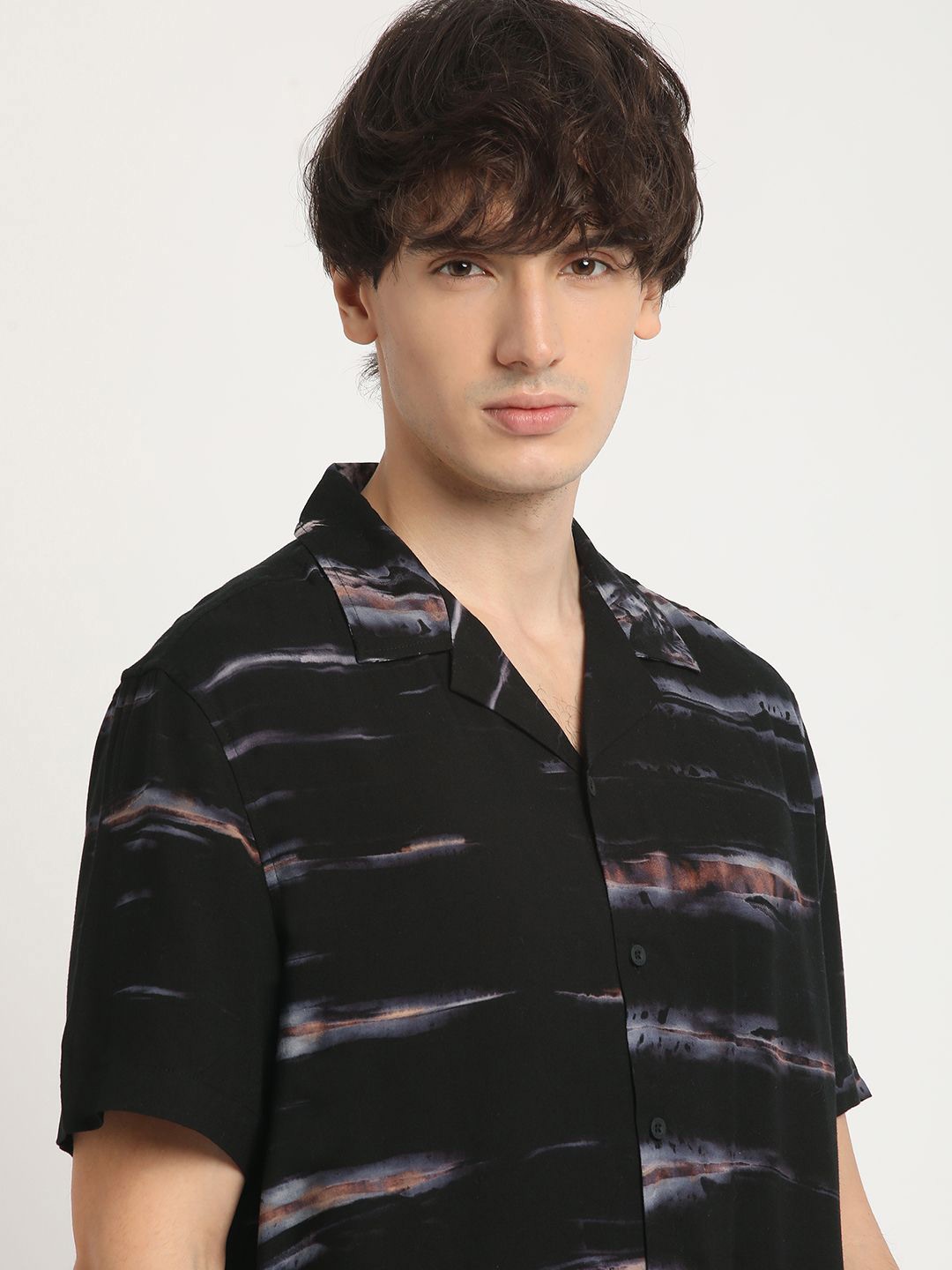 

THE BEAR HOUSE Men Opaque Printed Casual Shirt, Black