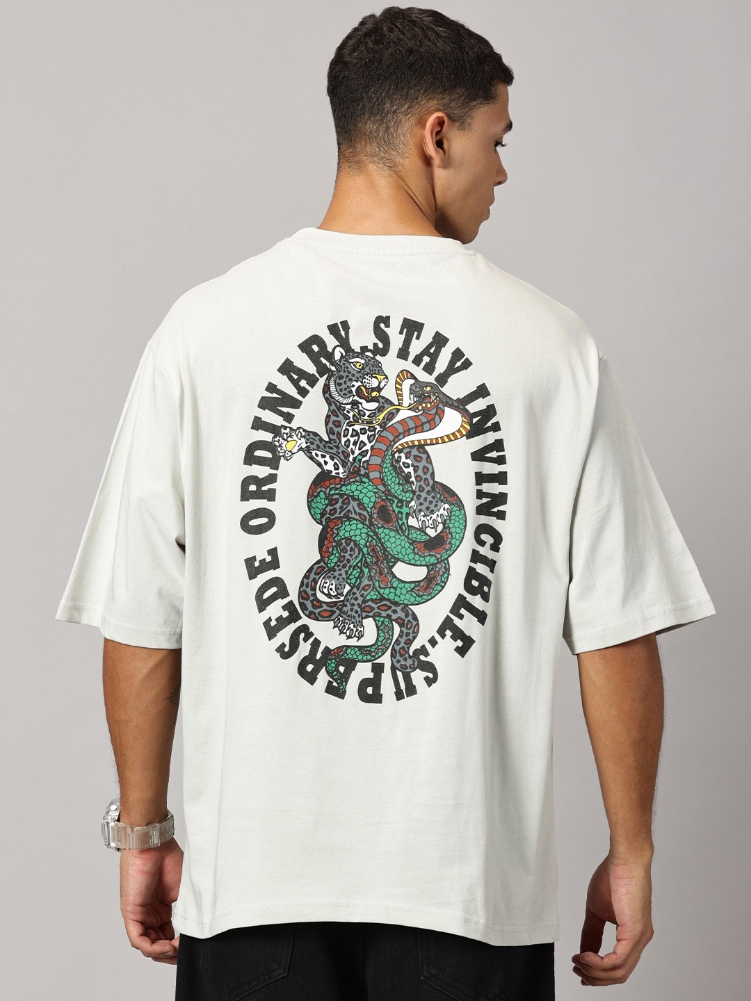 THE HOLLANDER Men Typography Printed Oversized T-shirt, Blue