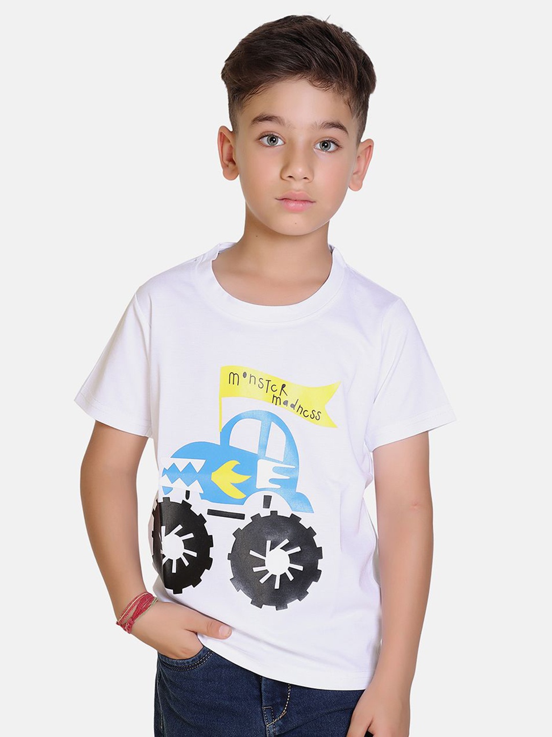 

BAESD Boys Graphic Printed Round Neck T-shirt, White