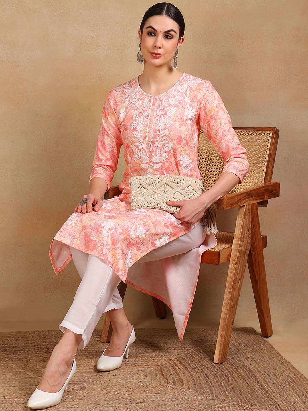 

KALINI Floral Printed Round Neck Thread Work Straight Kurta, Peach