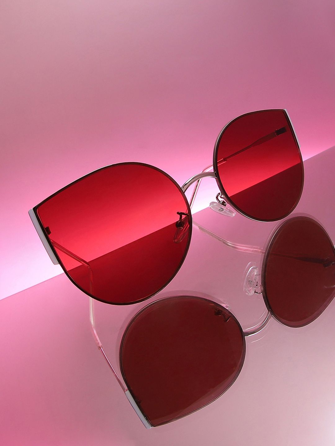 

HAUTE SAUCE by Campus Sutra Women Cateye Sunglasses with Polarised Lens AW24_HSSG2568, Red