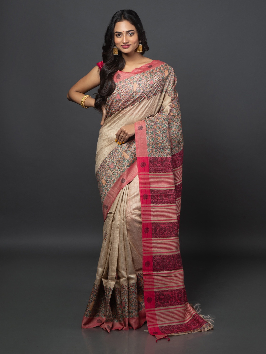 

Urbane Essence Ethnic Motifs Pure Silk Saree, Maroon