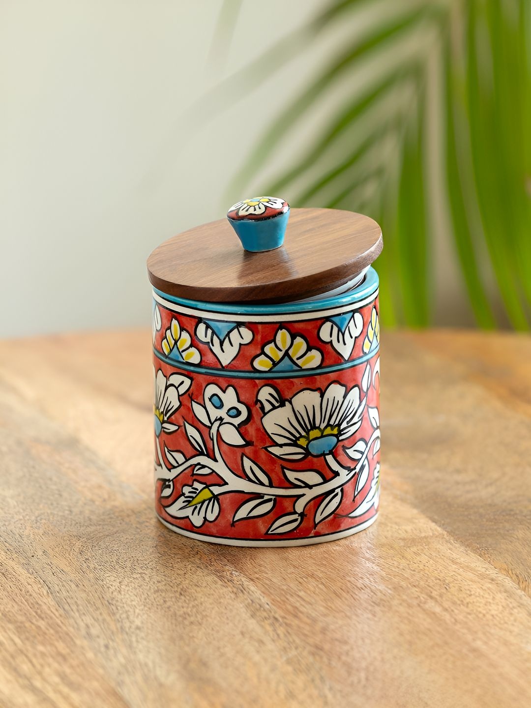 

ExclusiveLane Red & White Mughal Barrel Container