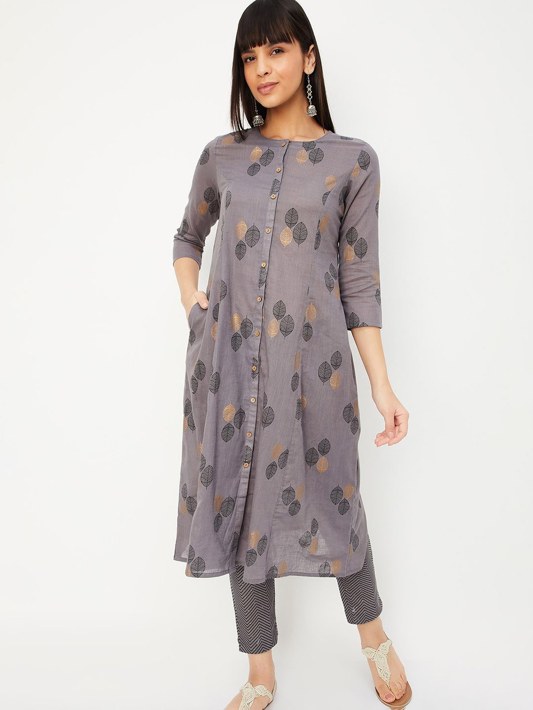 

max Floral Printed Round Neck Regular Straight Kurta With Trousers, Grey