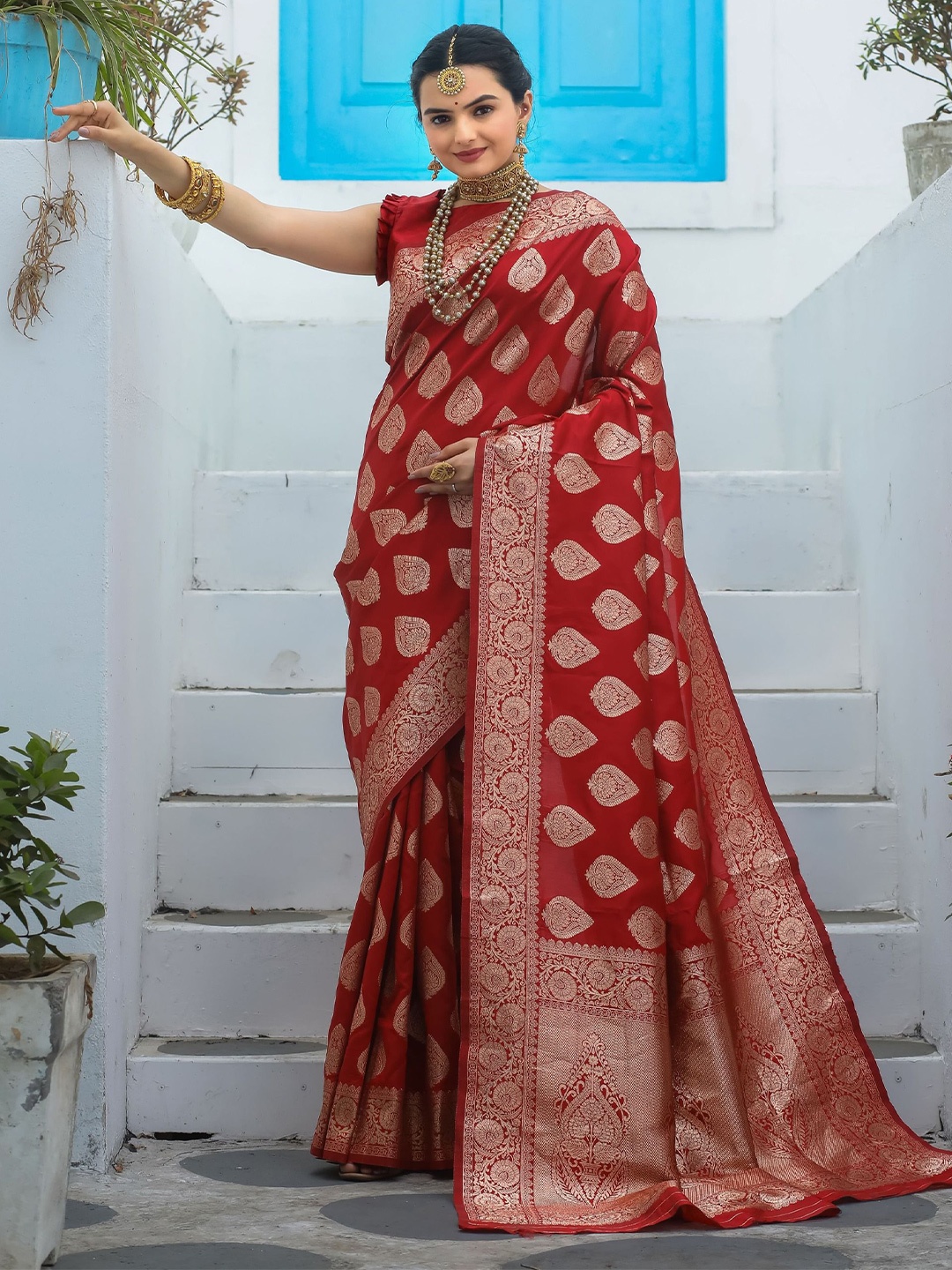 

COSBILA FASHION Woven Design Zari Banarasi Saree, Red
