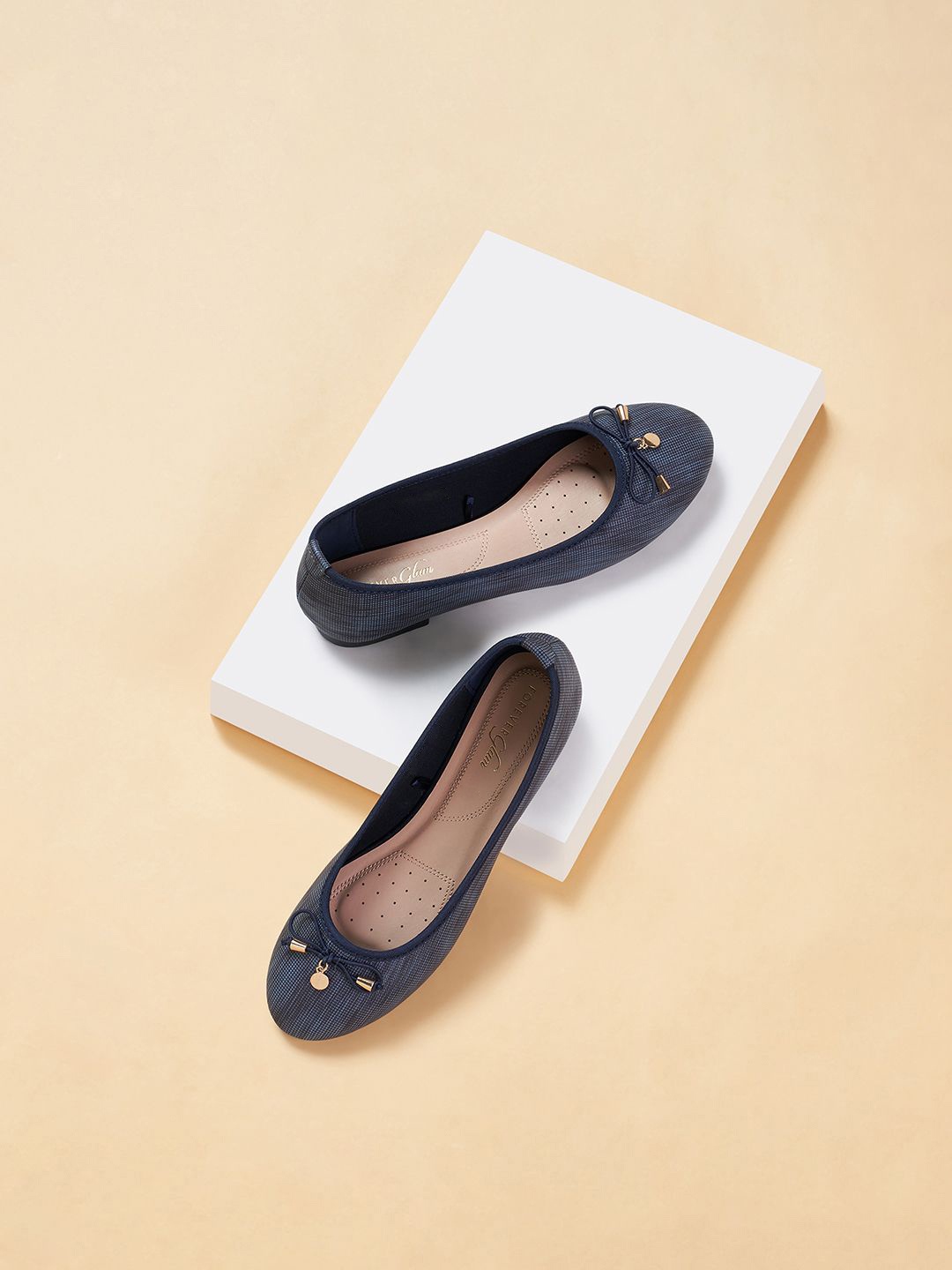 

Forever Glam by Pantaloons Round Toe Ballerinas, Navy blue