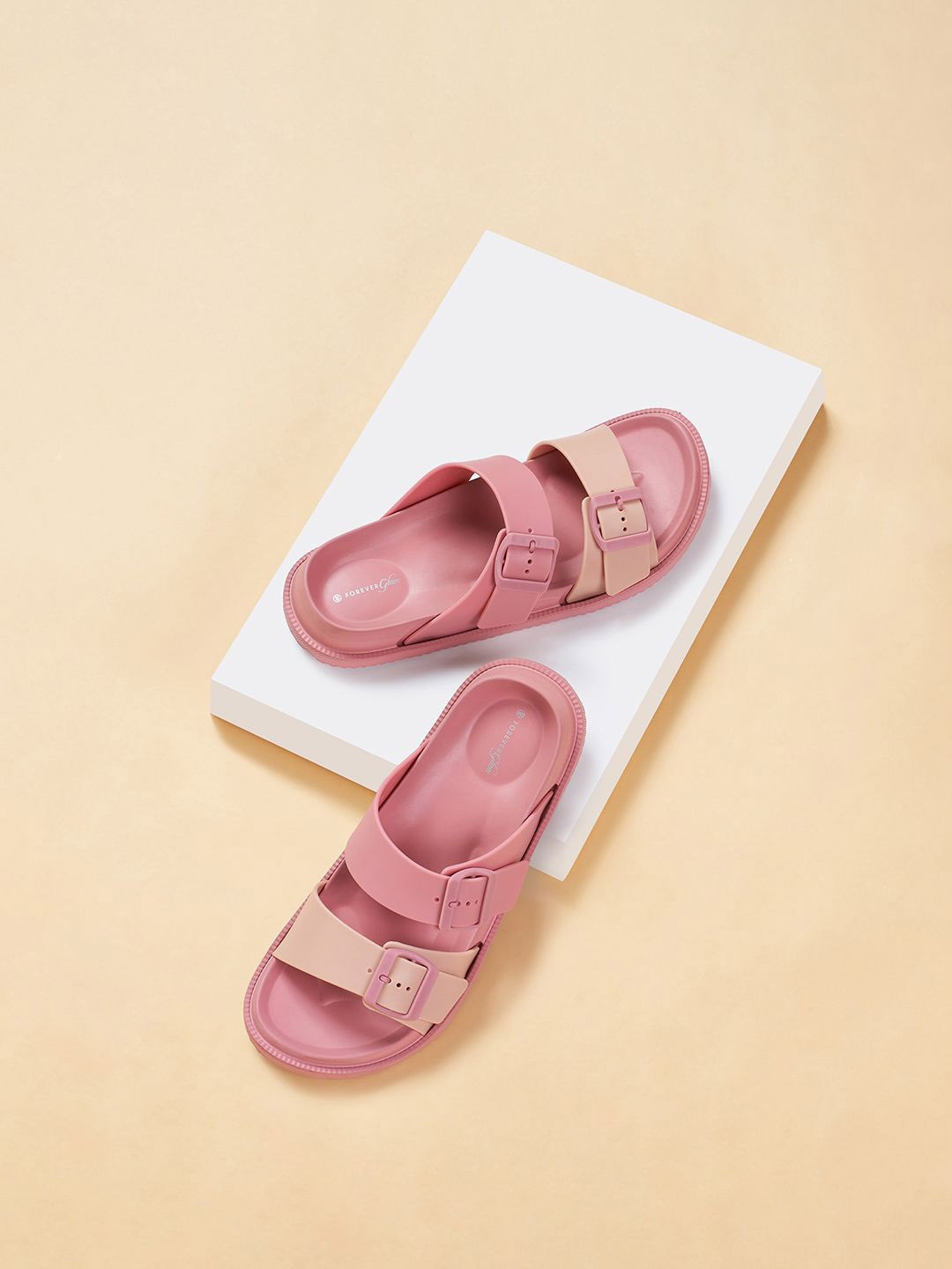 

Forever Glam by Pantaloons Open Toe Flats, Pink