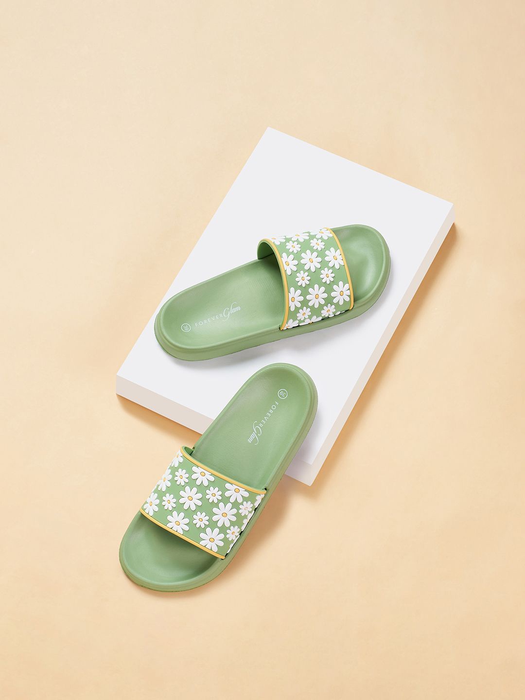 

Forever Glam by Pantaloons Printed Open Toe Flats, Green