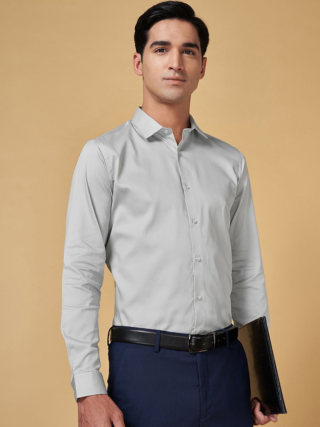 

BYFORD by Pantaloons Slim Fit Spread Collar Formal Shirt, Blue