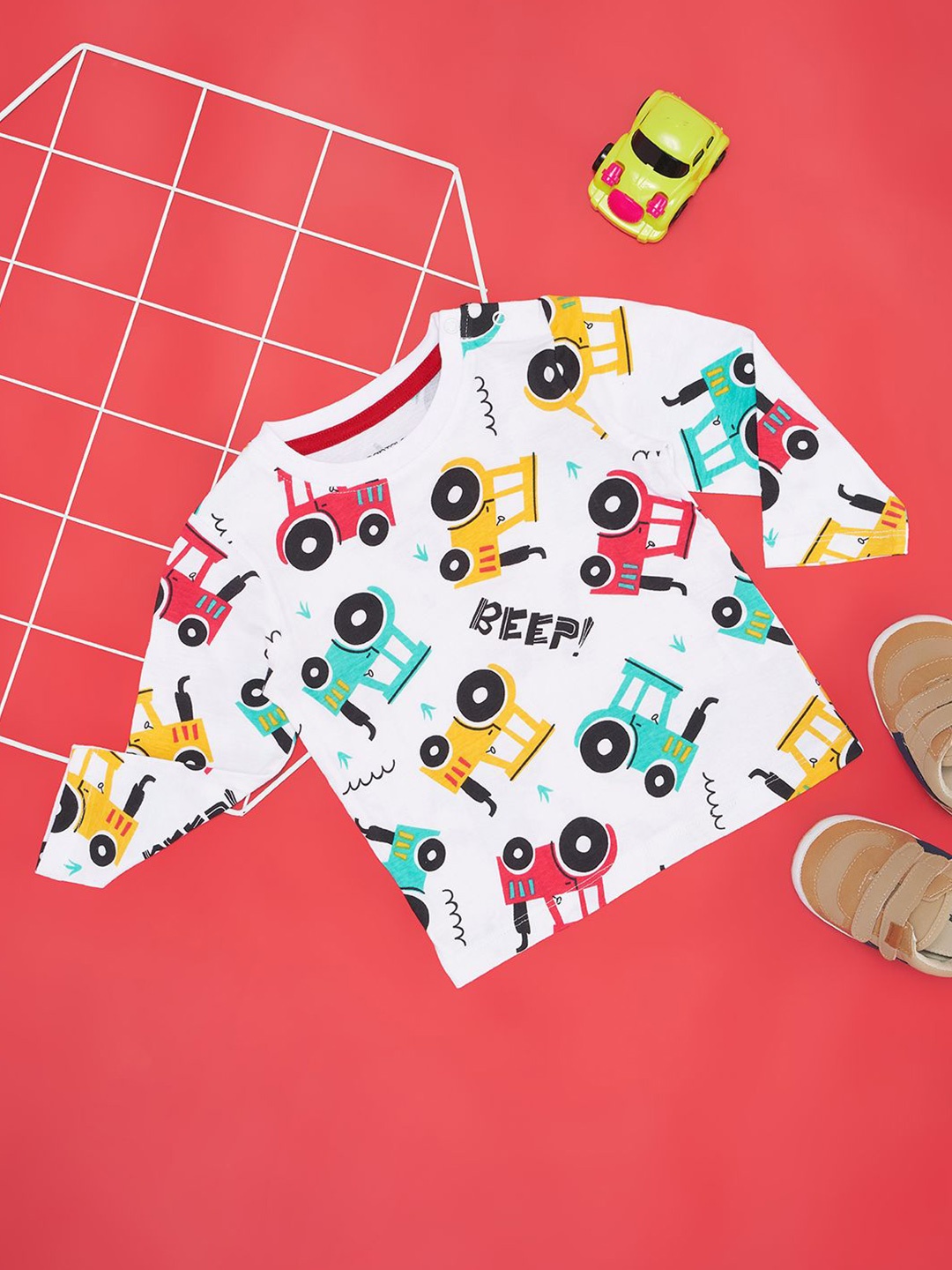 

Pantaloons Baby Boys Conversational Printed Round Neck T-shirt, White