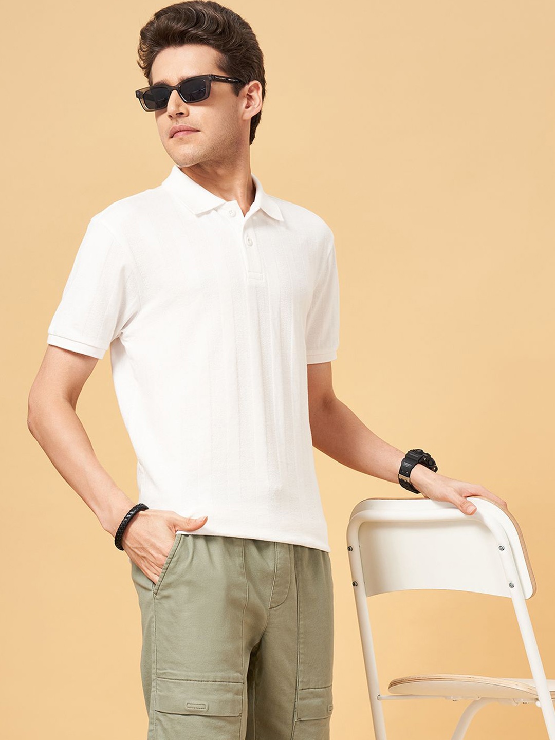 

People Men Solid Self Design Polo Collar T-shirt, Off white