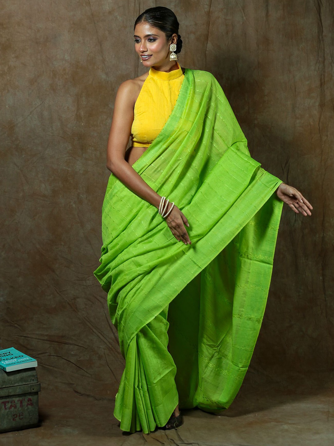 

Urbane Essence Embellished Sequinned Pure Cotton Saree, Green