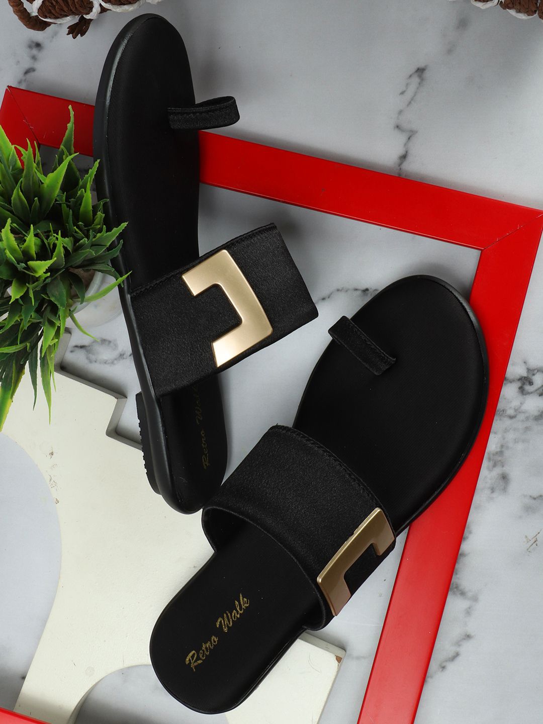

Retro Walk One Toe Flats, Black
