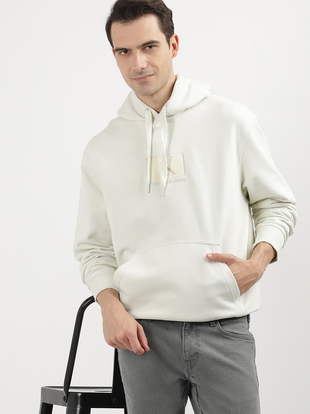 

Calvin Klein Hooded Neck Long Sleeves Cotton Pullover Sweatshirt, Beige