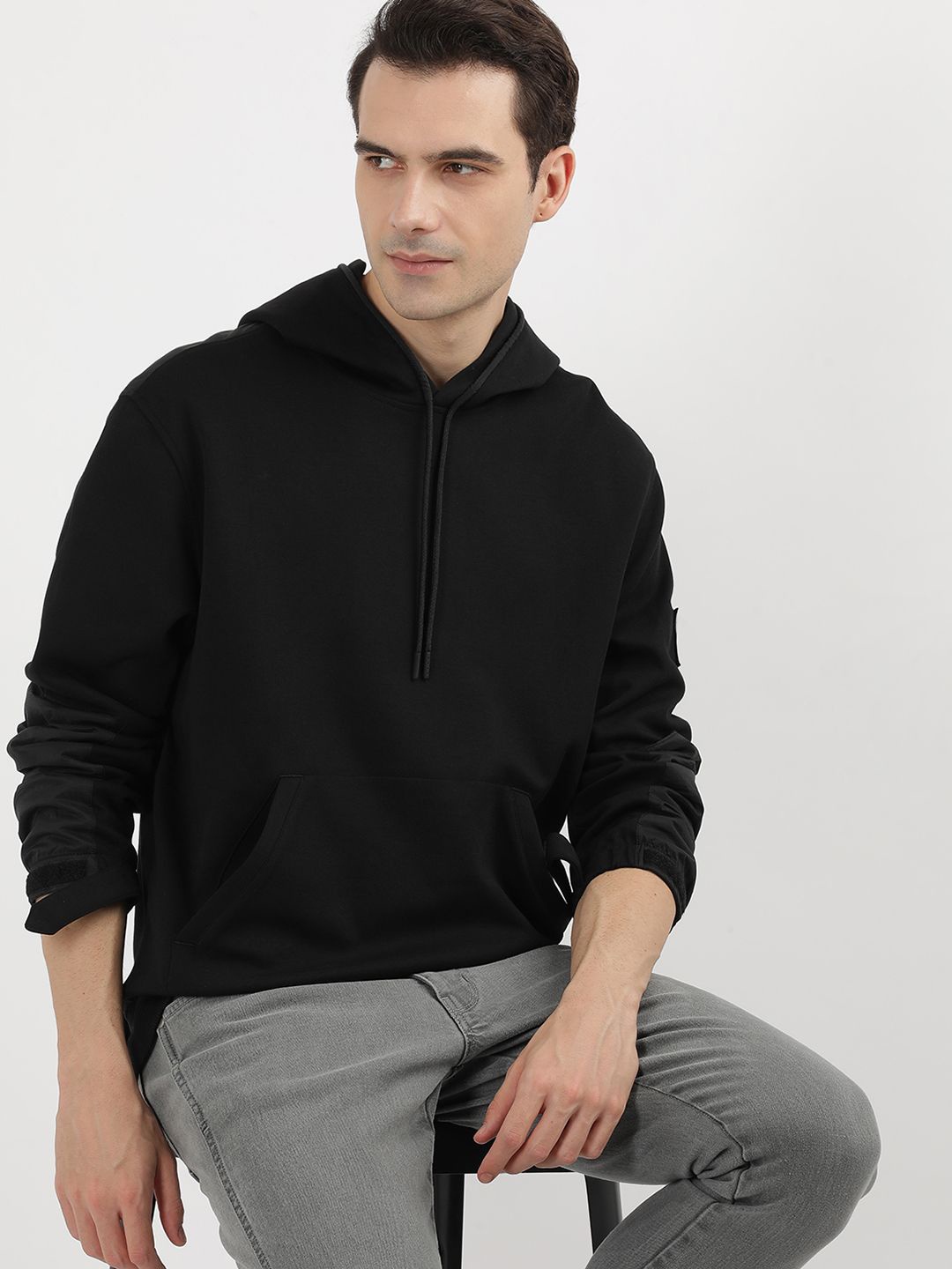 

Calvin Klein Hooded Long Sleeves Sweatshirt, Black