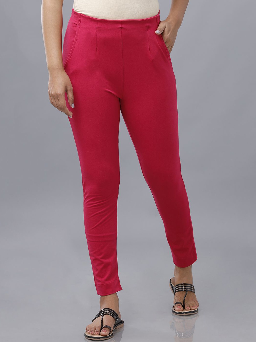 

De Moza Women Mid-Rise Slim Fit Cotton Cigarette Trousers, Fuchsia