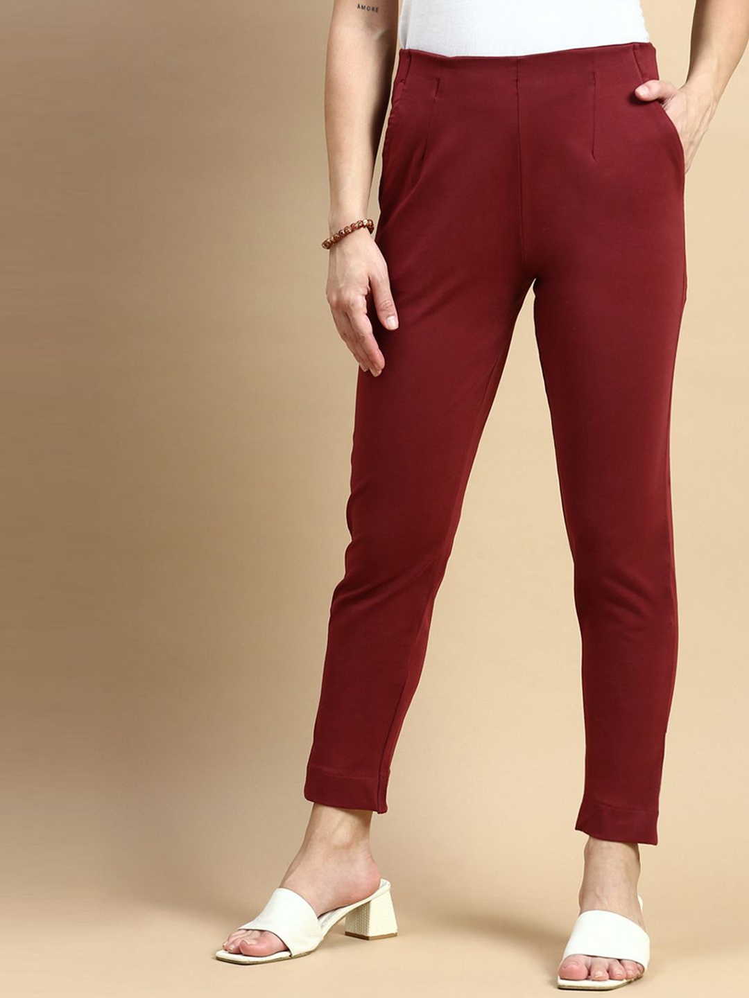 

De Moza Women Slim Fit Mid-Rise Cotton Trousers, Maroon