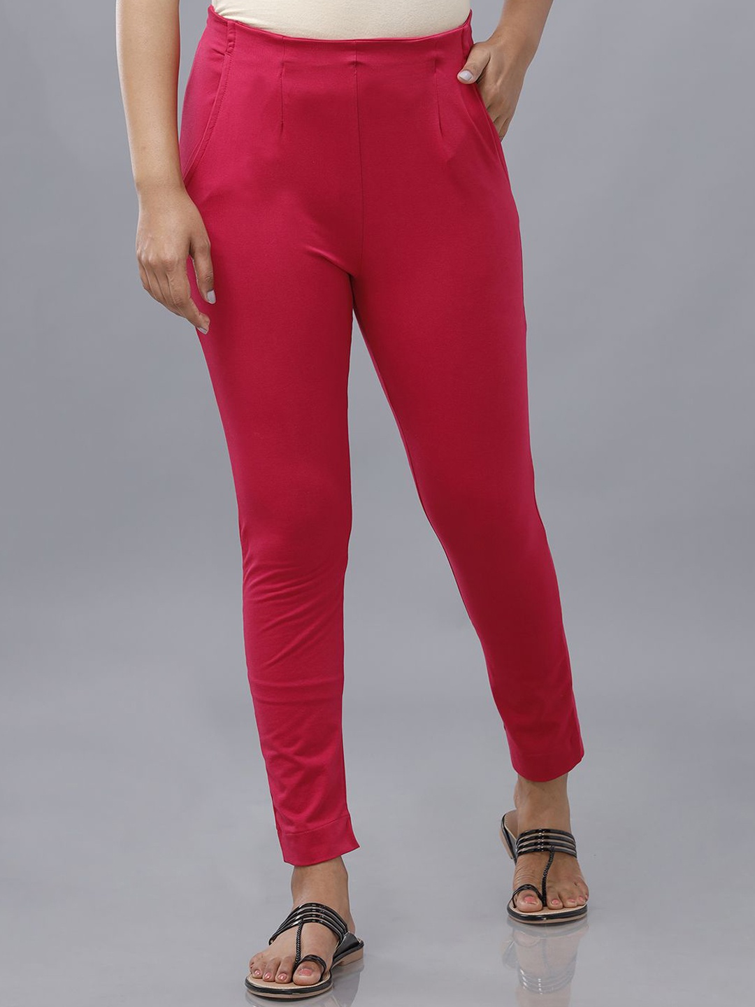 

De Moza Women Slim Fit Mid-Rise Cropped Cotton Cigarette Trousers, Fuchsia