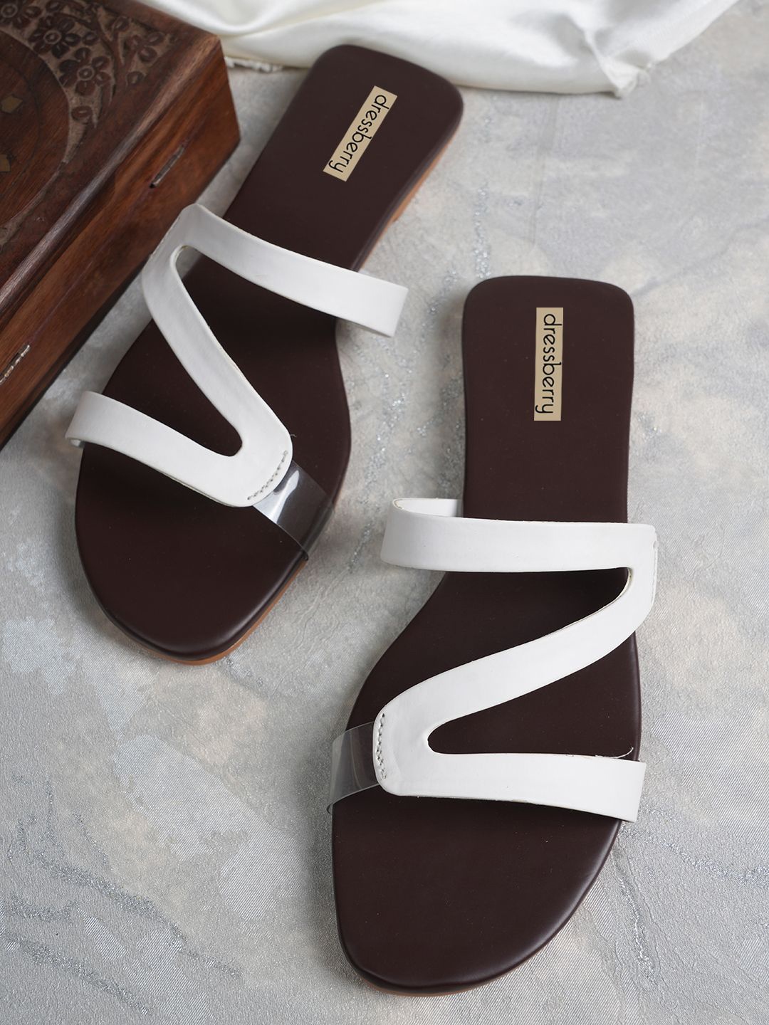 

DressBerry White Open Toe Flats