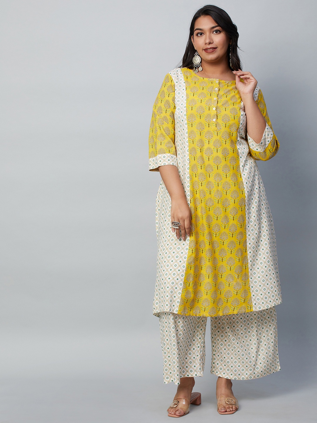 

Big Hello - The Plus Life Ethnic Motifs Printed Kurta with Palazzos, Yellow