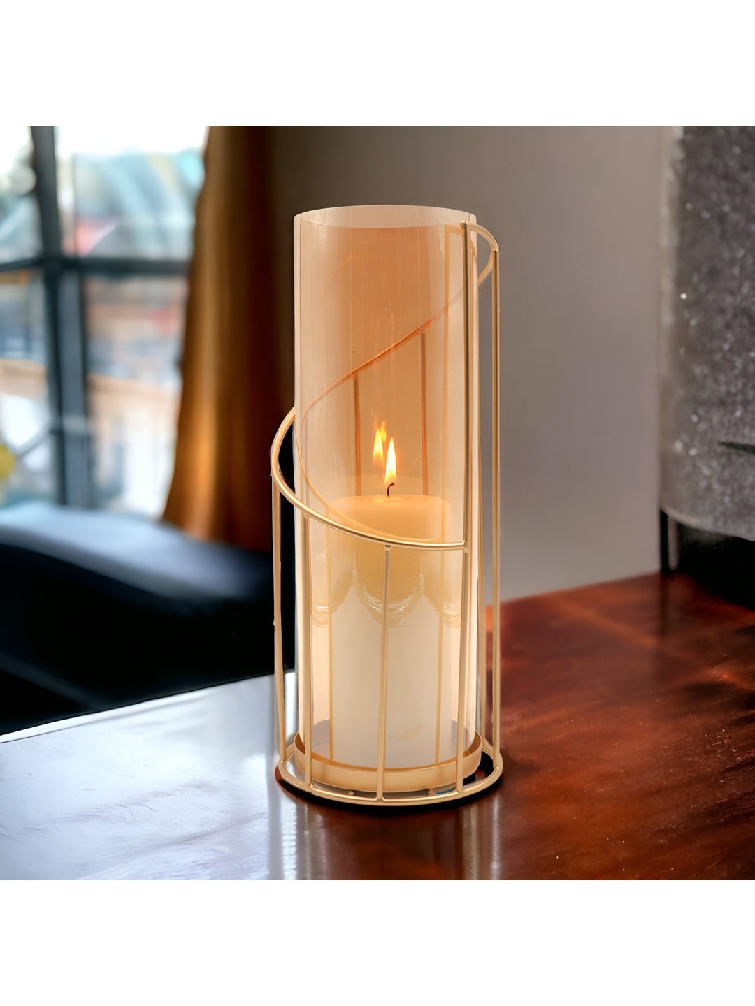 

HOSLEY Gold-Toned Pillar Candle Holder